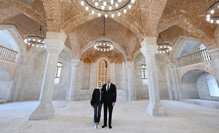 Şuşada Aşağı Gövhər Ağa məscidində aparılan bərpa işləri ilə tanışlıq 