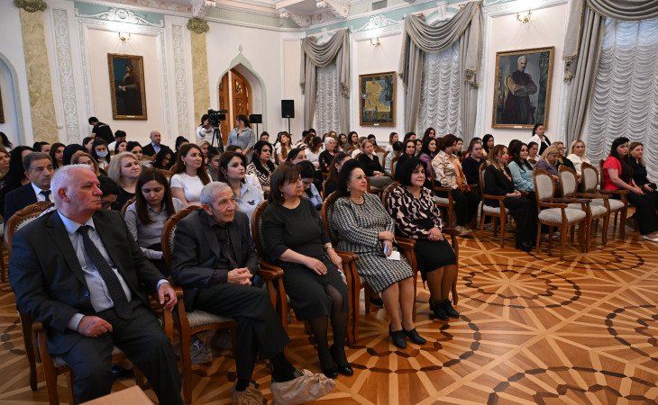 Ədəbiyyat Muzeyində elmi sessiya: “Əbədi ömrün ikinci əsri”