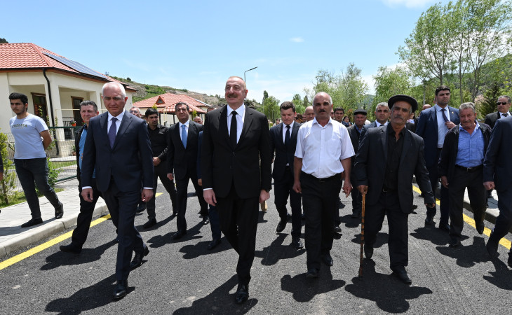 Prezident İlham Əliyev Laçın rayonunun Sus kəndinə köçmüş sakinlərlə görüşüb, kiçik su elektrik stansiyalarının açılışlarında iştirak edib 