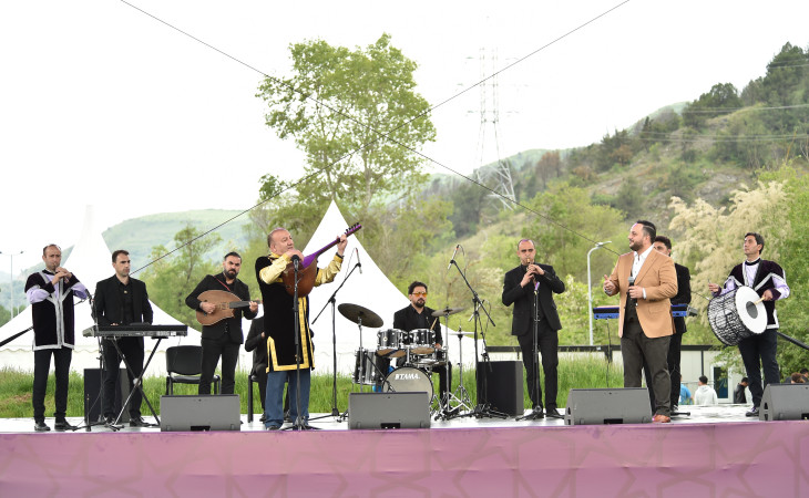 “Xarıbülbül” festivalı Laçında konsert proqramı ilə başa çatıb
