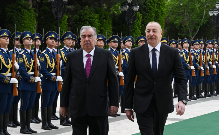 Tacikistan Prezidenti Emoməli Rəhmonun rəsmi qarşılanma mərasimi olub