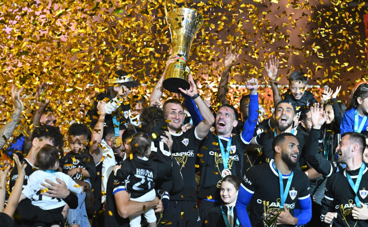 Futbol üzrə Azərbaycan çempionatının qalibi olan “Qarabağ” klubu mükafatlandırılıb