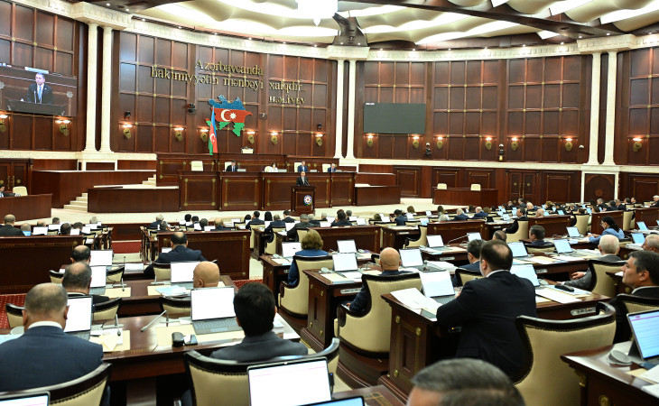 Milli Məclisin yaz sessiyasında sonuncu iclası keçirilib