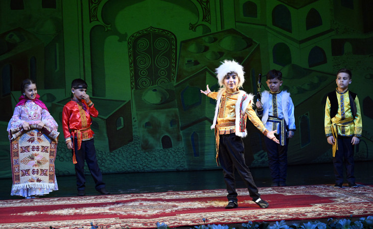 Gənc Tamaşaçılar Teatrında Elitar Gimnaziyanın tədbiri olub