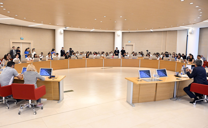 Asiya İnkişaf Bankının prezidenti Masatsuqu Asakava ADA Universitetində olub