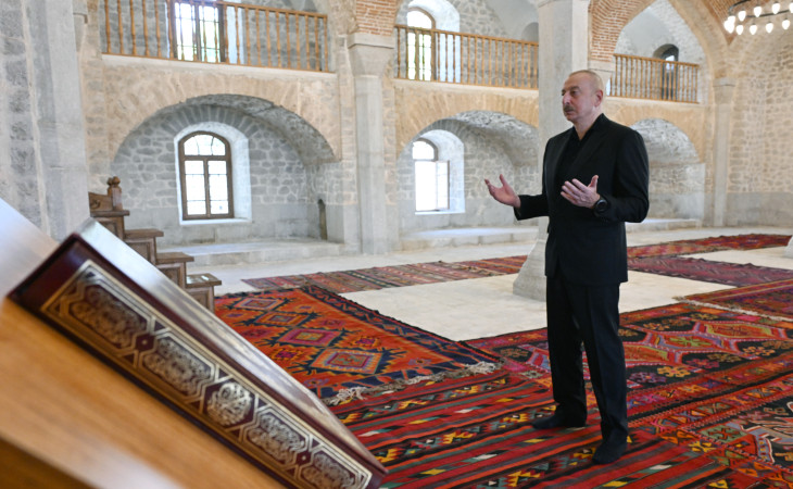 Şuşada Aşağı Gövhər Ağa məscidinin bərpadan sonra açılışı olub