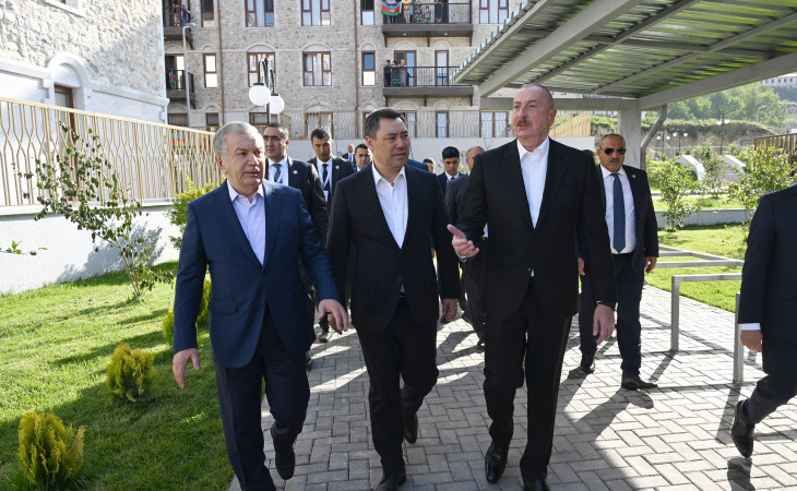 Azərbaycan, Özbəkistan və Qırğızıstan prezidentləri Şuşada birinci yaşayış kompleksində və Aşağı Gövhər Ağa məscidində olub, şəhəri gəziblər