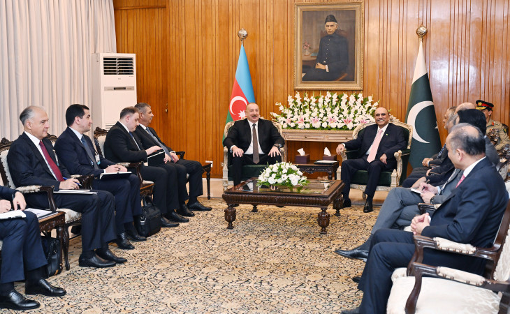 İslamabadda Azərbaycan Prezidenti İlham Əliyevin Pakistan Prezidenti Asif Əli Zərdari ilə geniş tərkibdə görüşü olub