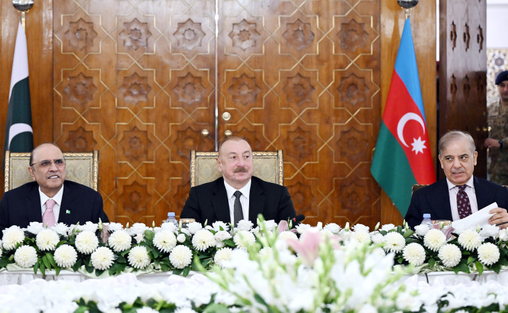 Pakistan Prezidentinin adından Azərbaycan Prezidentinin şərəfinə dövlət ziyafəti verilib