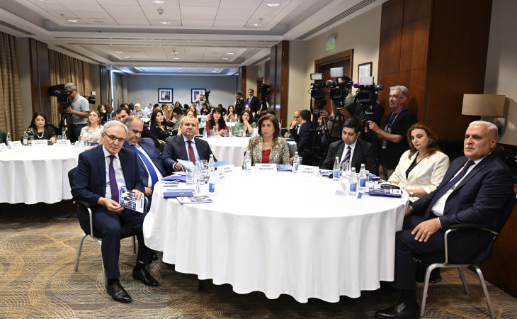 Milli Mətbuat Günü ərəfəsində “Media və uşaq hüquqları” dərs vəsaitinin təqdimatı olub