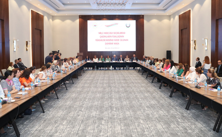 Milli Məclisə seçkilərdə qadınların fəallığının yüksəldilməsinə həsr olunan dəyirmi masa keçirilib