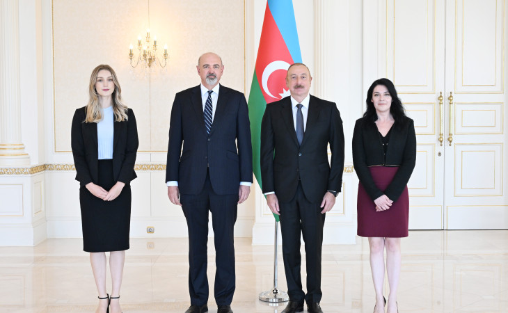 Prezident İlham Əliyev Avstraliyanın Azərbaycanda yeni təyin olunmuş səfirinin etimadnaməsini qəbul edib