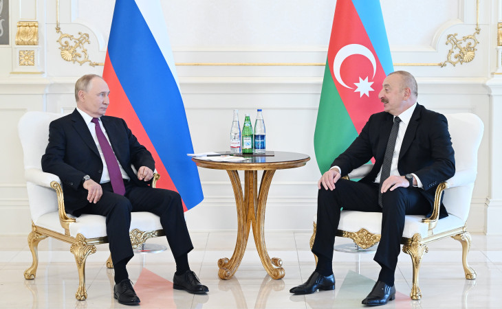 Azərbaycan və Rusiya prezidentlərinin məhdud tərkibdə görüşü keçirilib 