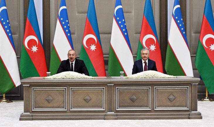 Azərbaycan və Özbəkistan prezidentləri mətbuata bəyanatlarla çıxış ediblər