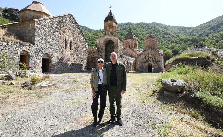 Prezident İlham Əliyev və birinci xanım Mehriban Əliyeva Kəlbəcərdəki Xudavəng monastır kompleksində olublar