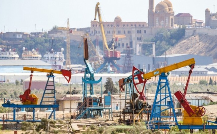 Баррель нефти «Азери Лайт» продается за 45,75 доллара