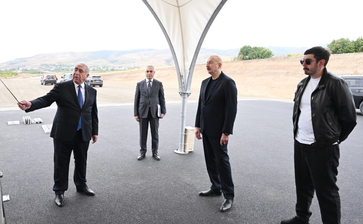 Prezident İlham Əliyev Ağdam-Əsgəran-Xocalı-Xankəndi avtomobil yolunda görülən işlərlə tanış olub 