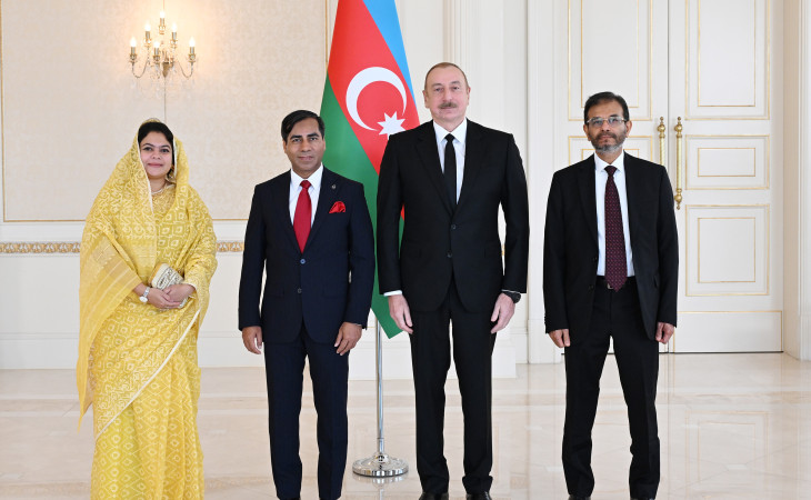 Prezident İlham Əliyev Banqladeşin Azərbaycanda yeni təyin olunmuş səfirinin etimadnaməsini qəbul edib