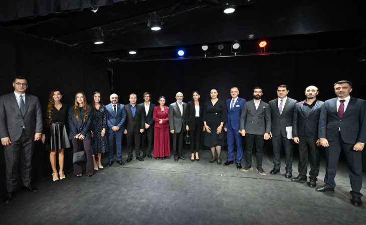 Birinci vitse-prezident Mehriban Əliyeva Azərbaycan Dövlət Pantomim Teatrında olub