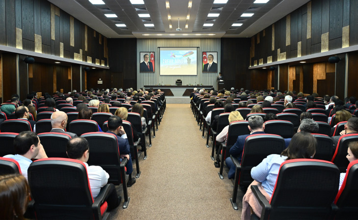 Dövlət Statistika Komitəsində 8 Noyabr - Zəfər günü münasibətilə tədbir keçirilib