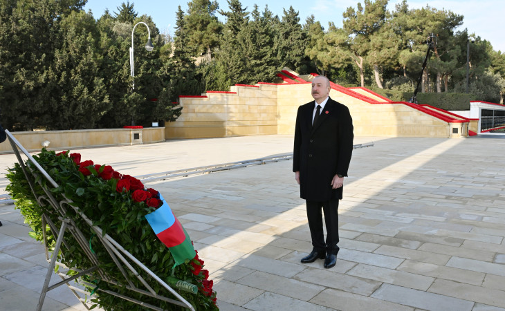 Prezident İlham Əliyev 20 Yanvar şəhidlərinin xatirəsini yad edib