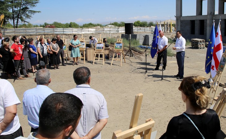 Azərbaycanlıların yığcam yaşadıqları Marneulidə 8 yeni məktəb tikiləcək