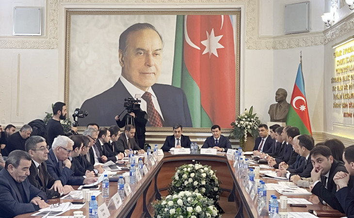 Ekoloji təmiz və təhlükəsiz nəqliyyat vasitələrinin dövriyyəsinin stimullaşdırılması üzrə altqrupun iclası keçirilib