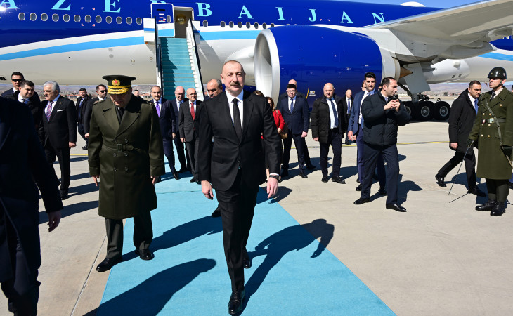 Prezident İlham Əliyev Türkiyəyə işgüzar səfərə gəlib