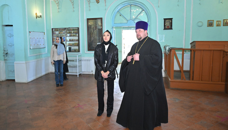 Birinci vitse-prezident Mehriban Əliyeva Gəncədə Aleksandr Nevski adına Rus Pravoslav kilsəsində olub