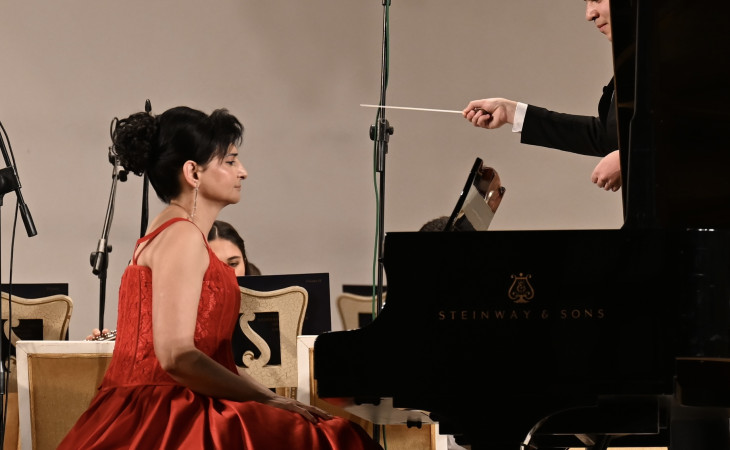 Akademik Filarmoniyada Əməkdar artist Nərgiz Əliyarovanın iştirakı ilə konsert proqramı keçirilib