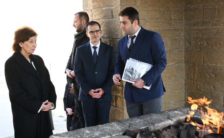 Şimali Makedoniya Prezidenti “Atəşgah məbədi”ndə olub
