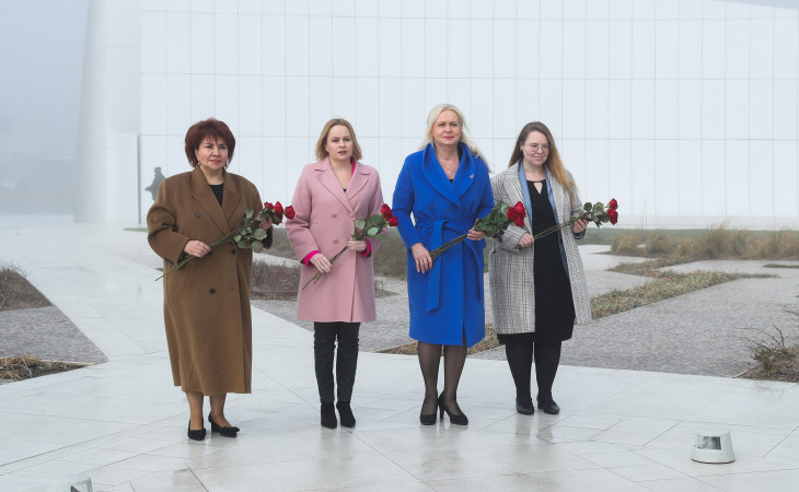 Estoniya-Azərbaycan parlamentlərarası işçi qrupunun sədri Zəfər parkını ziyarət edib