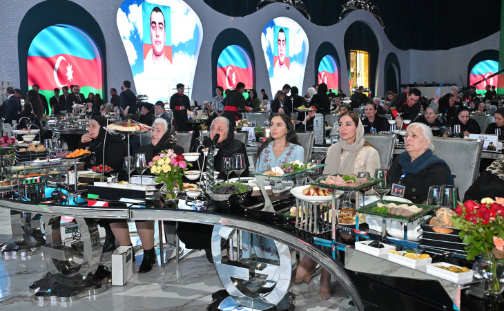 Leyla Əliyeva və Arzu Əliyeva şəhid anaları ilə iftar məclisində iştirak ediblər