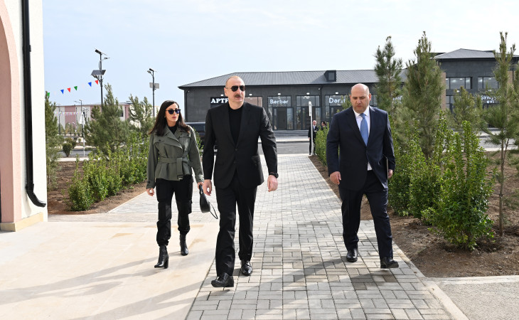 Prezident İlham Əliyev və birinci xanım Mehriban Əliyeva Ağdamın Sarıcalı kəndinin birinci mərhələsinin açılışında iştirak ediblər