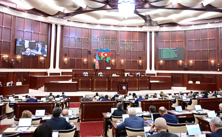 Milli Məclisin növbəti plenar iclası keçirilir, gündəlikdə 15 məsələ yer alıb