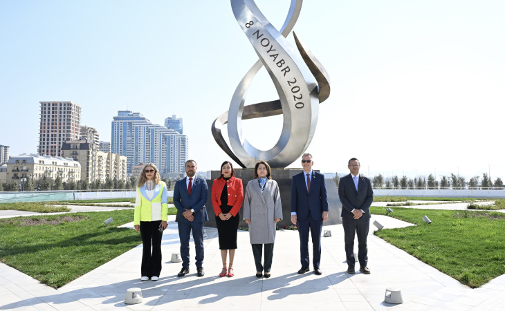 Venesuela Bolivar Respublikası Milli Assambleyasının sədr müavini Zəfər parkını ziyarət edib