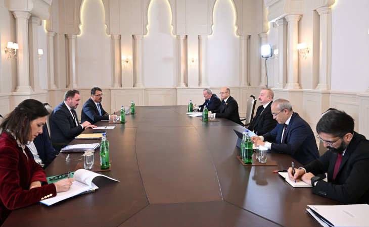 Prezident İlham Əliyev Avropa İttifaqının enerji və mənzil məsələləri üzrə komissarını qəbul edib