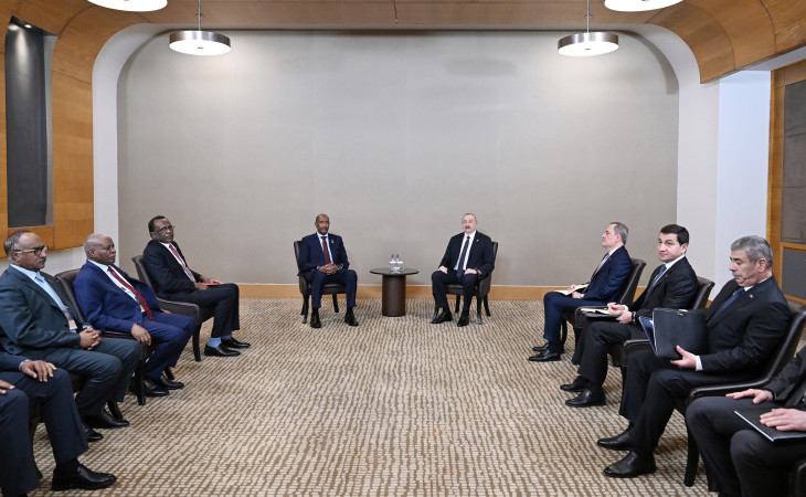 Prezident İlham Əliyevin Antalyada Sudanın Suveren Keçid Şurasının Sədri ilə görüşü olub