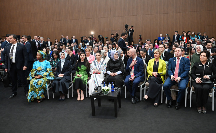 Azərbaycanın birinci xanımı Mehriban Əliyeva Antalya Diplomatiya Forumunun panel iclasında iştirak edib