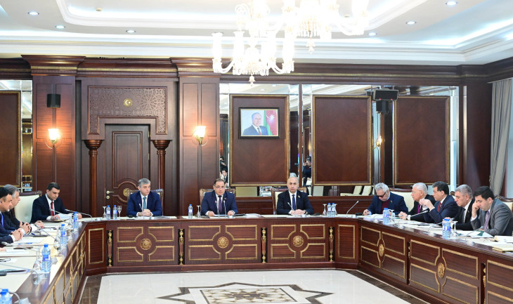 Milli Məclisin komitə iclasında müzakirəyə çıxarılan bir sıra məsələ plenar iclasa tövsiyə olunub