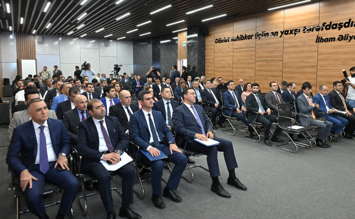 Ticarət şəbəkələrinin bazar iqtisadiyyatında rolu: imkanlar və perspektivlər” mövzusunda dinləmələr keçirilir