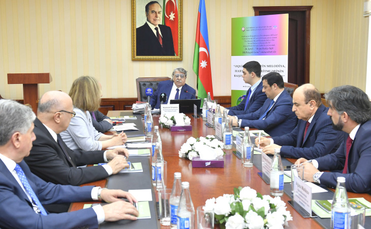 “Əqli mülkiyyətin melodiya, harmoniya və ritmlərinin başında yaradıcılıq durur” mövzusunda dəyirmi masa keçirilir