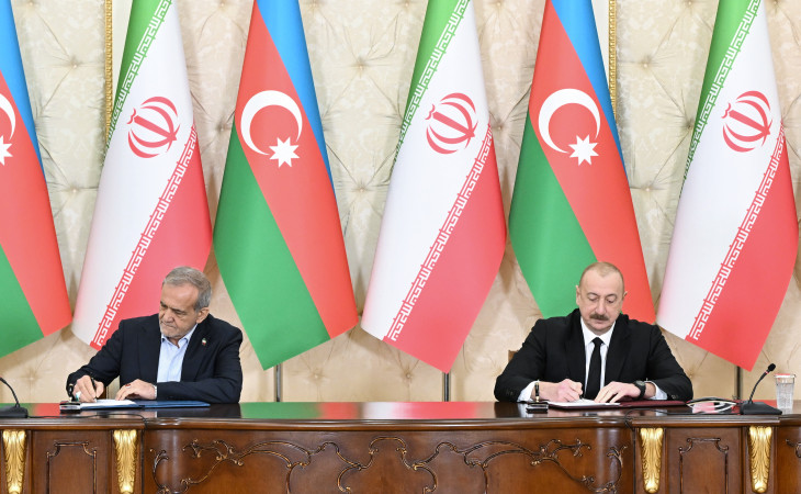 Azərbaycan ilə İran arasında imzalanmış sənədlər mübadilə edilib