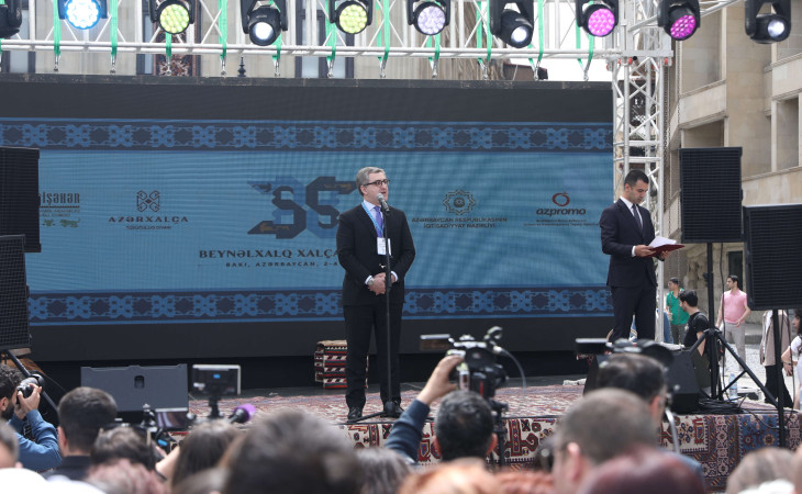 İçərişəhərdə naxışlara toxunan tarix: Bakıda ilk Beynəlxalq Xalça Festivalı fəaliyyətə başlayıb 