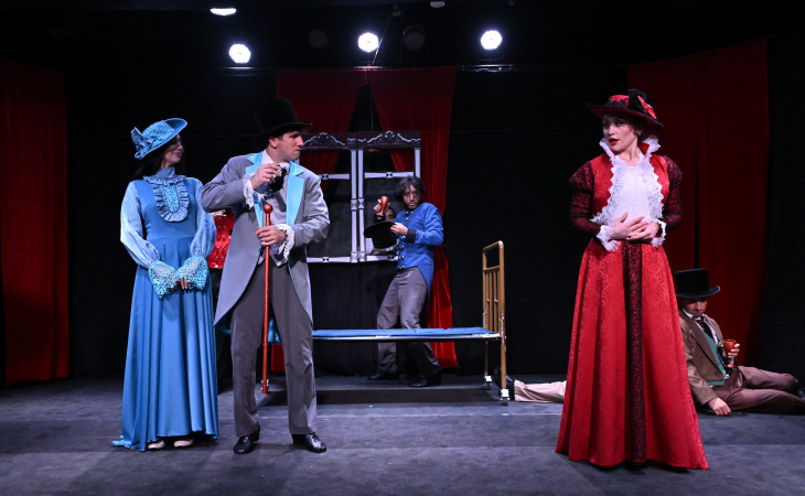 “Müfəttiş” tamaşası Pantomim Teatrında nümayiş olunub
