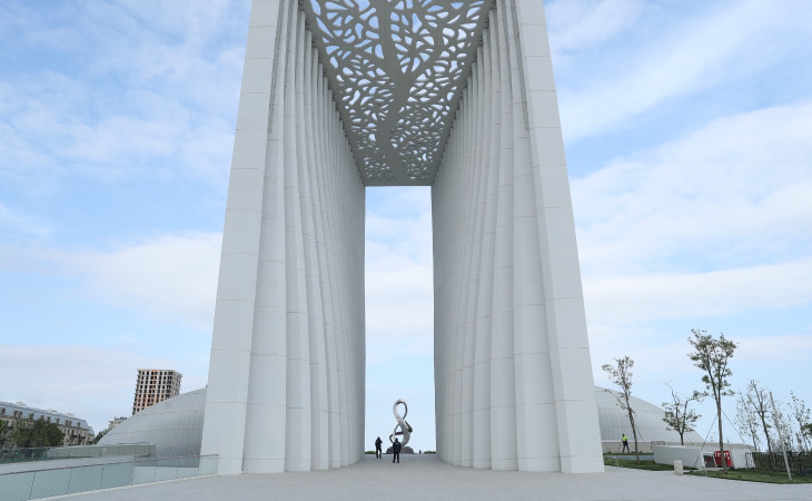 Mən turist olsaydım – Şanlı tarixi yaşadan Zəfər parkı