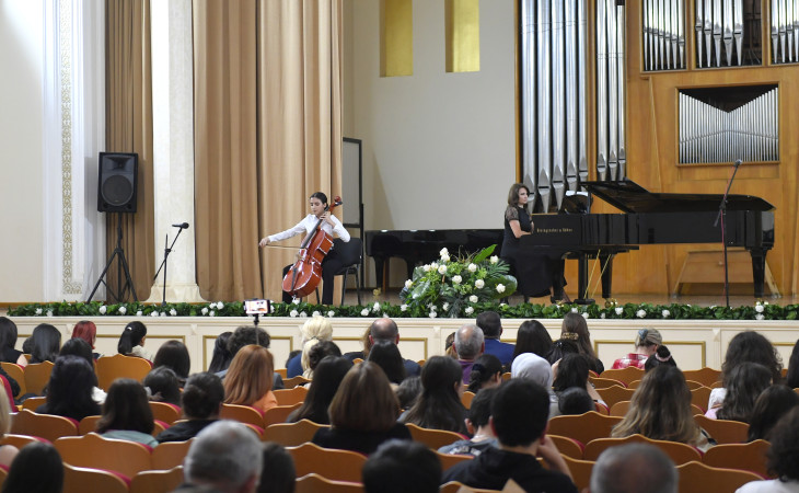 Bakı Musiqi Akademiyasında musiqi məktəbinin hesabat konserti keçirilib