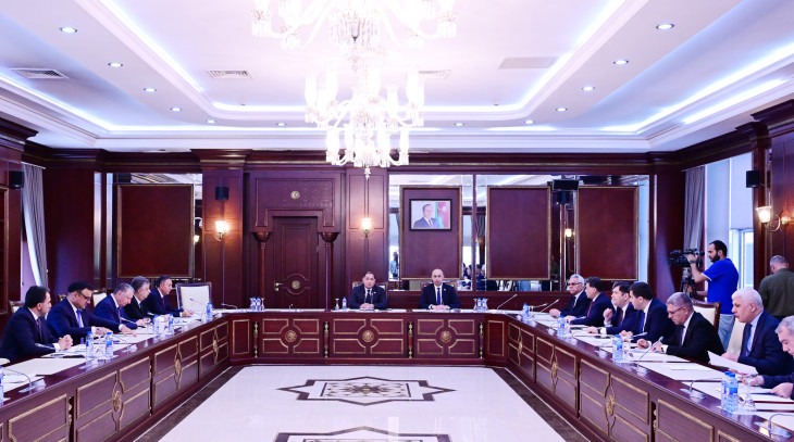 Parlamentin İqtisadi siyasət, sənaye və sahibkarlıq komitəsinin növbəti iclası keçirilib