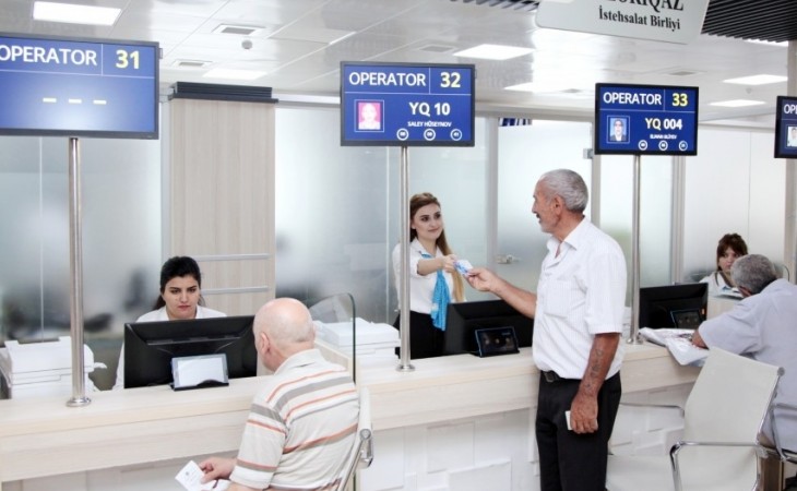 Yeddi ayda hər bir ölkə sakini 385,8 manatlıq müxtəlif ödənişli xidmətlərdən istifadə edib