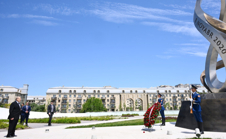 Misir Senatının sədri Zəfər parkını ziyarət edib
